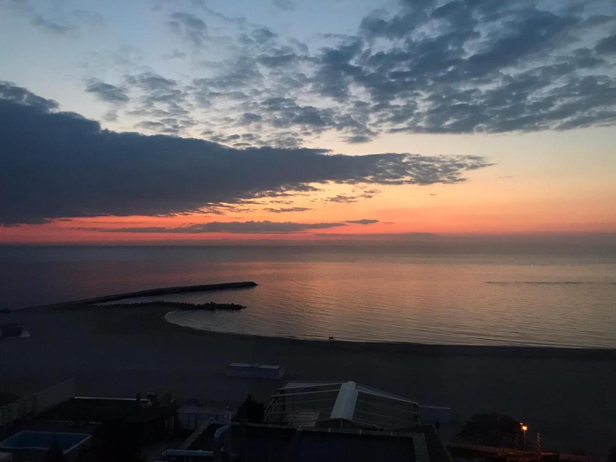Faleza Nord Sea View Apartment Констанца Экстерьер фото